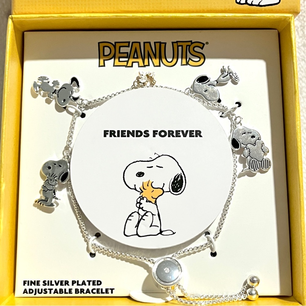 NEW Peanuts Snoopy “Friends Forever” Fine Silver Plated Adjustable Bracelet - Picture 2 of 5